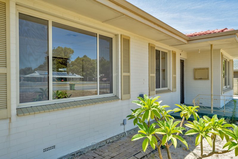 8 Centaurus Street, Rockingham WA 6168