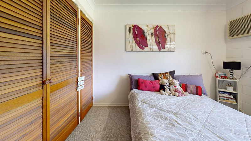 Photo - 8 Champagne Crescent, Kelso QLD 4815 - Image 7