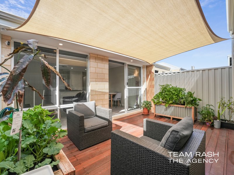 Photo - 8 Charades Way, Brabham WA 6055 - Image 2