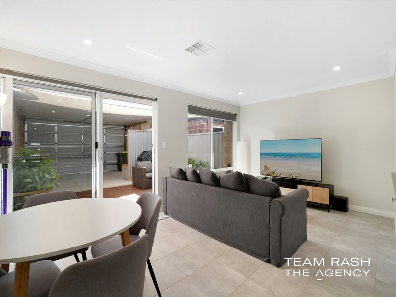 Photo - 8 Charades Way, Brabham WA 6055 - Image 4