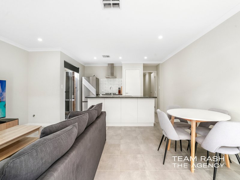 Photo - 8 Charades Way, Brabham WA 6055 - Image 5