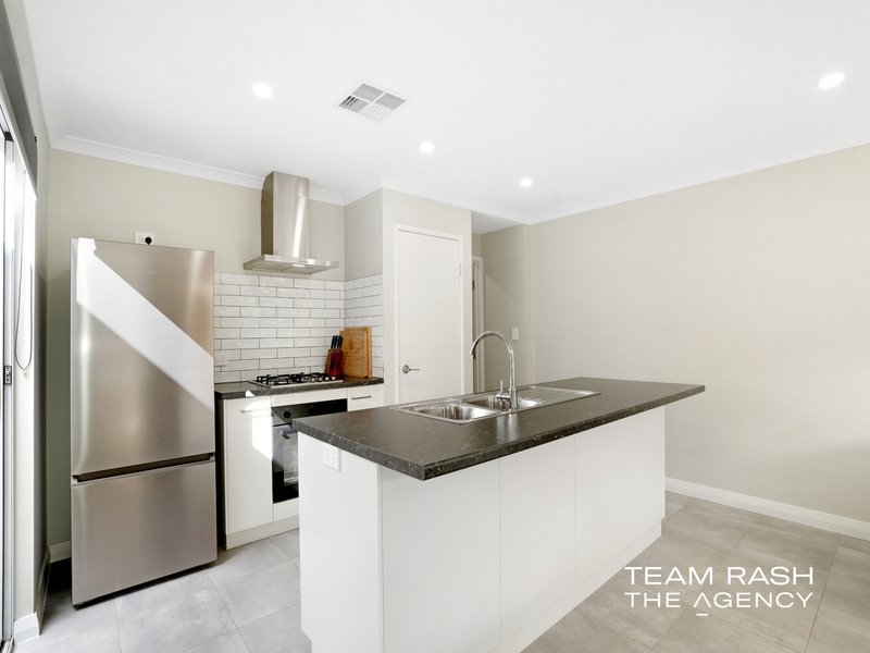 Photo - 8 Charades Way, Brabham WA 6055 - Image 8