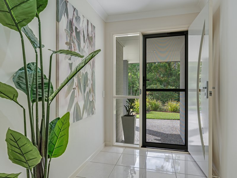 Photo - 8 Charles Street, Everton Hills QLD 4053 - Image 2