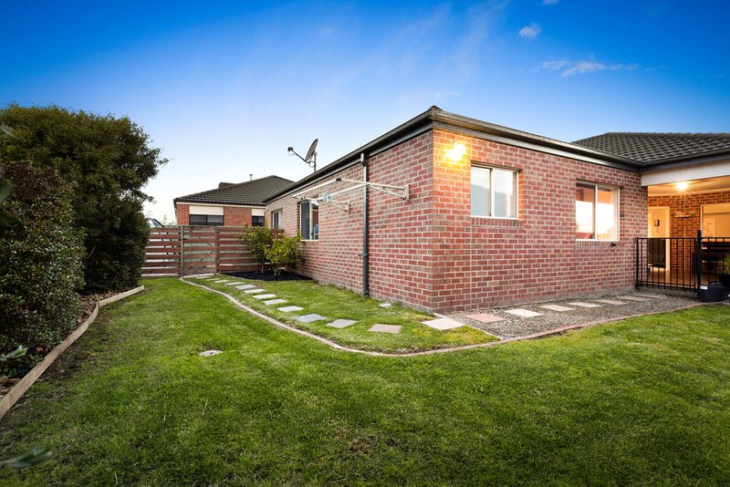 Photo - 8 Charolais Court, Pakenham VIC 3810 - Image 16