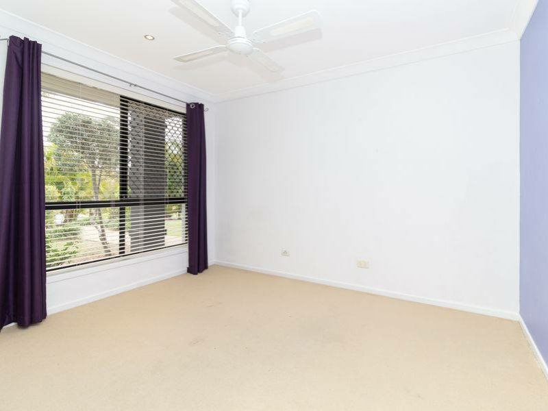 Photo - 8 Chatswood Close, Forest Lake QLD 4078 - Image 9