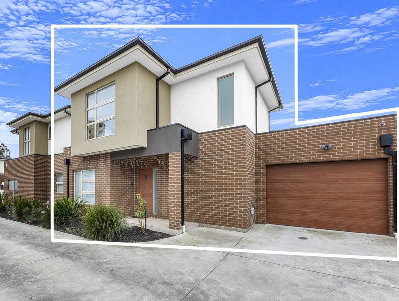 Photo - 8 Chava Place, Springvale South VIC 3172 - Image 1