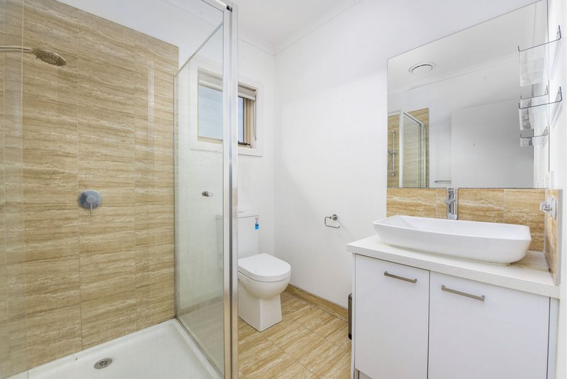 Photo - 8 Chava Place, Springvale South VIC 3172 - Image 3