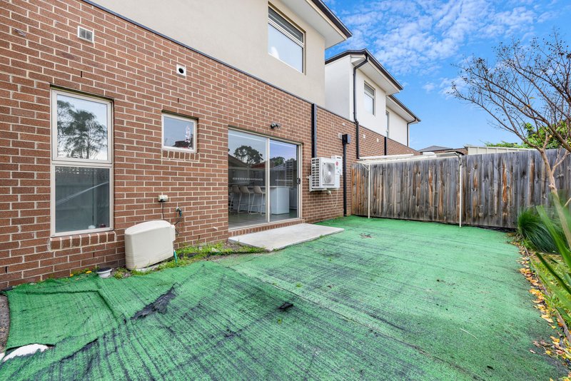 Photo - 8 Chava Place, Springvale South VIC 3172 - Image 8