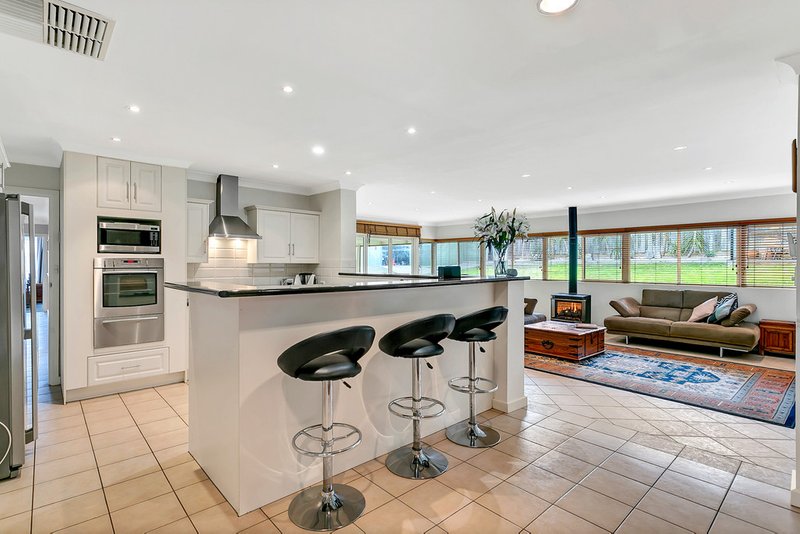 Photo - 8 Chelsea Avenue, Flagstaff Hill SA 5159 - Image 6