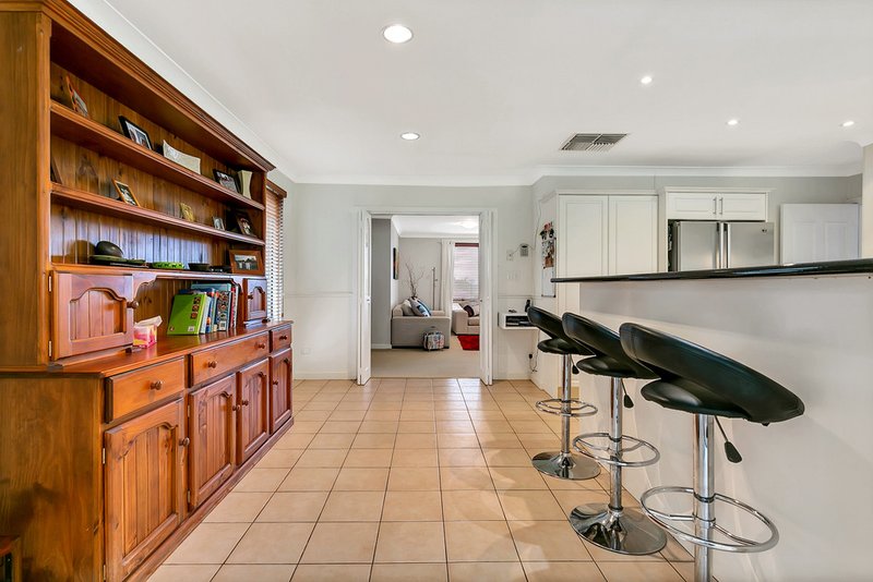 Photo - 8 Chelsea Avenue, Flagstaff Hill SA 5159 - Image 7