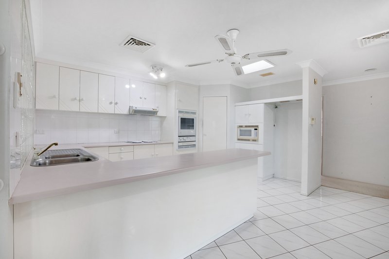 Photo - 8 Cheribon Avenue, Mount Pleasant QLD 4740 - Image 8