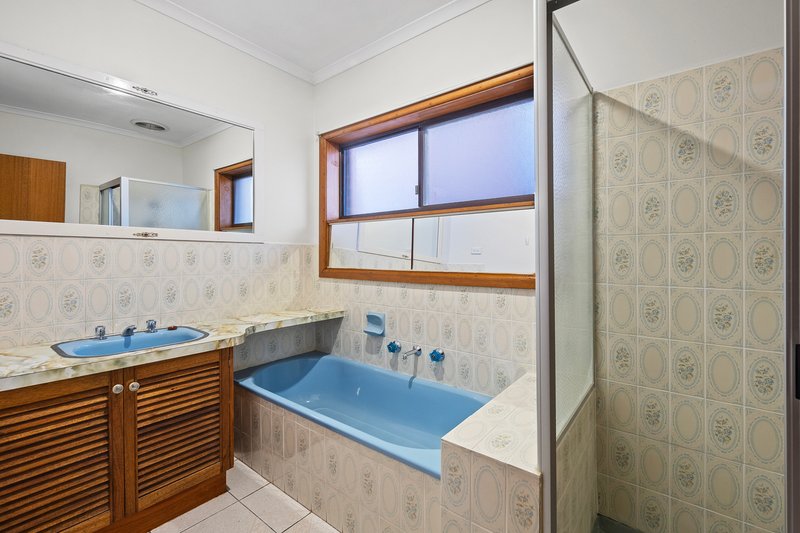 Photo - 8 Cherston Court, Thomastown VIC 3074 - Image 9