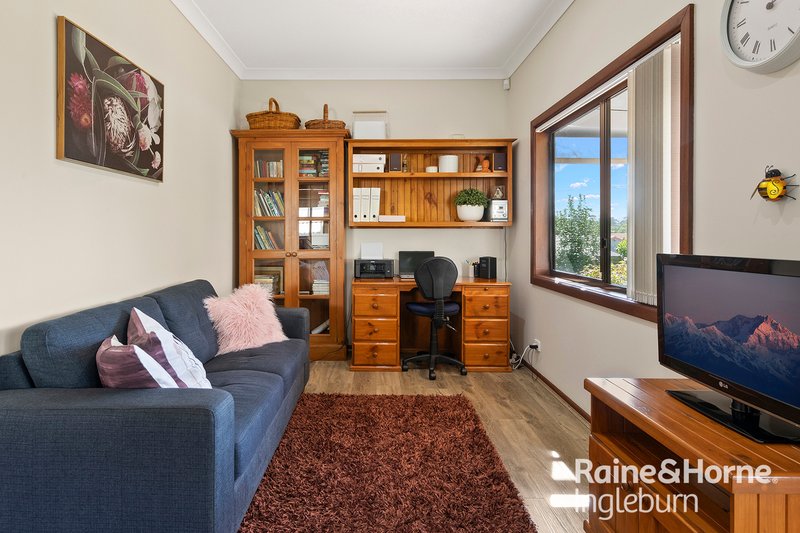 Photo - 8 Chesham Parade, Glenfield NSW 2167 - Image 3