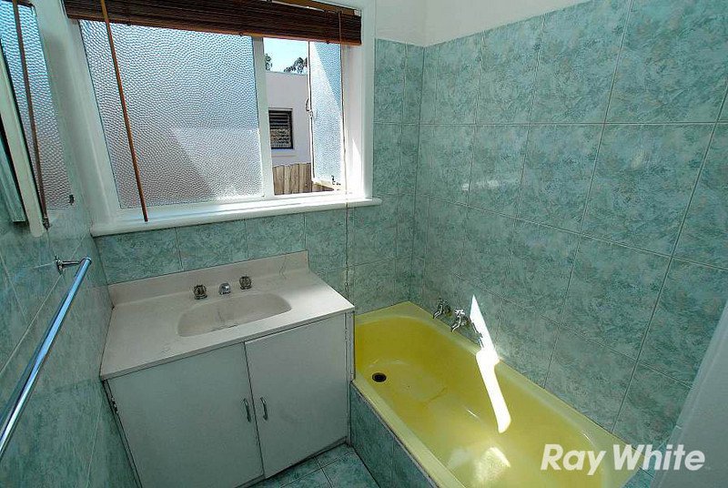 Photo - 8 Chessell Street, Mont Albert North VIC 3129 - Image 5