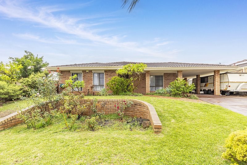 Photo - 8 Chessington Way, Kingsley WA 6026 - Image 2