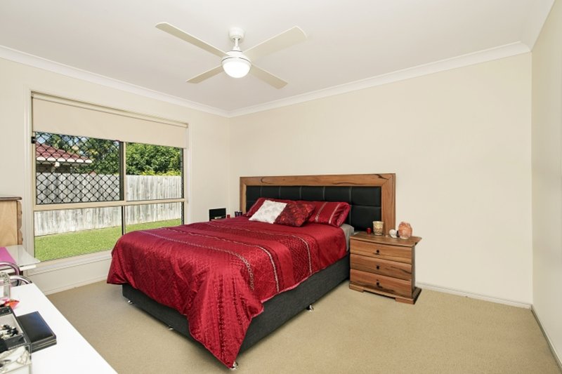 Photo - 8 Cheviot Street, North Lakes QLD 4509 - Image 6