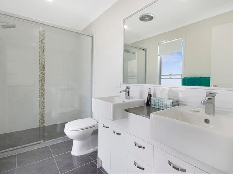 Photo - 8 Cheyenne Way, Maroochydore QLD 4558 - Image 9