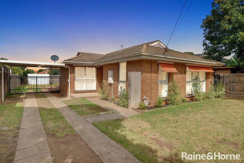 8 Childs Street, Melton South VIC 3338