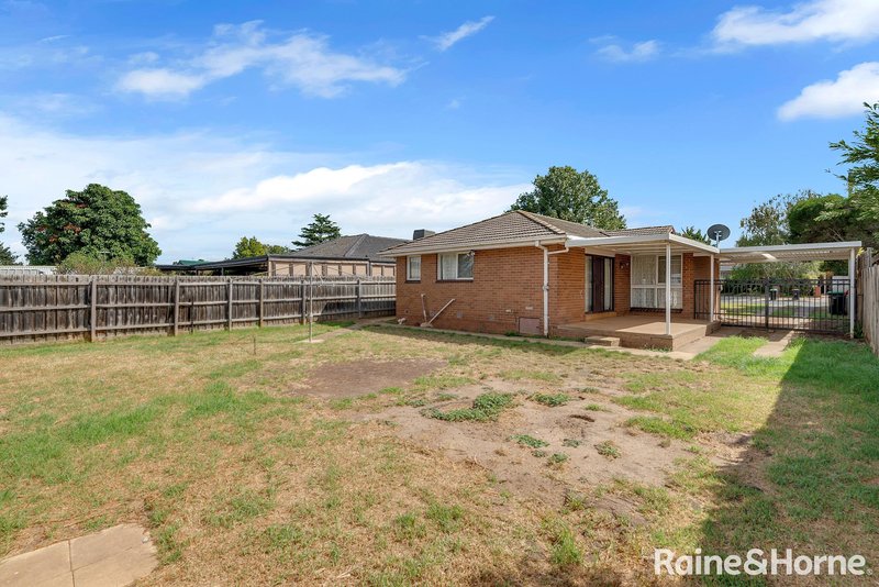 Photo - 8 Childs Street, Melton South VIC 3338 - Image 3