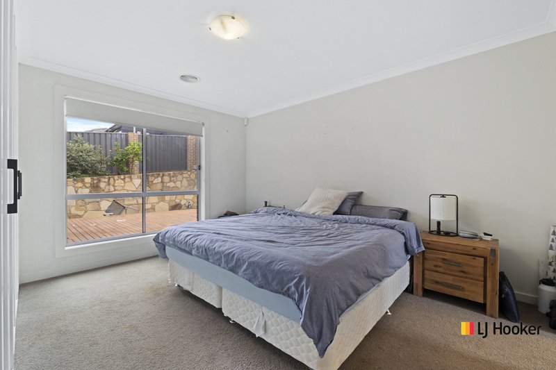 Photo - 8 Chilton Street, Casey ACT 2913 - Image 11