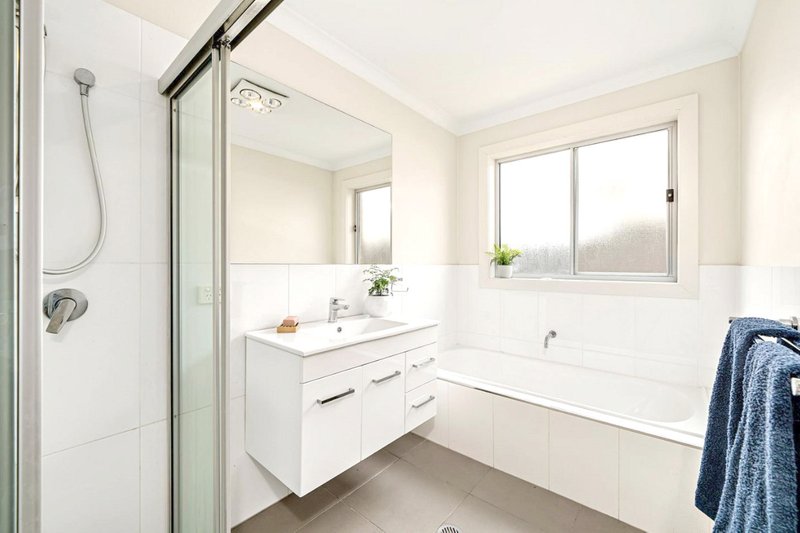 Photo - 8 Chilton Street, Casey ACT 2913 - Image 13