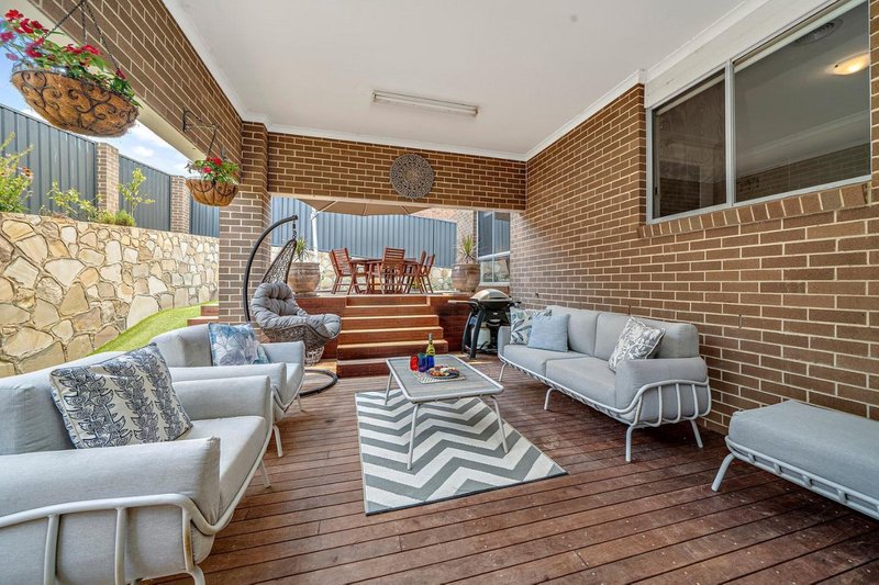 Photo - 8 Chilton Street, Casey ACT 2913 - Image 14