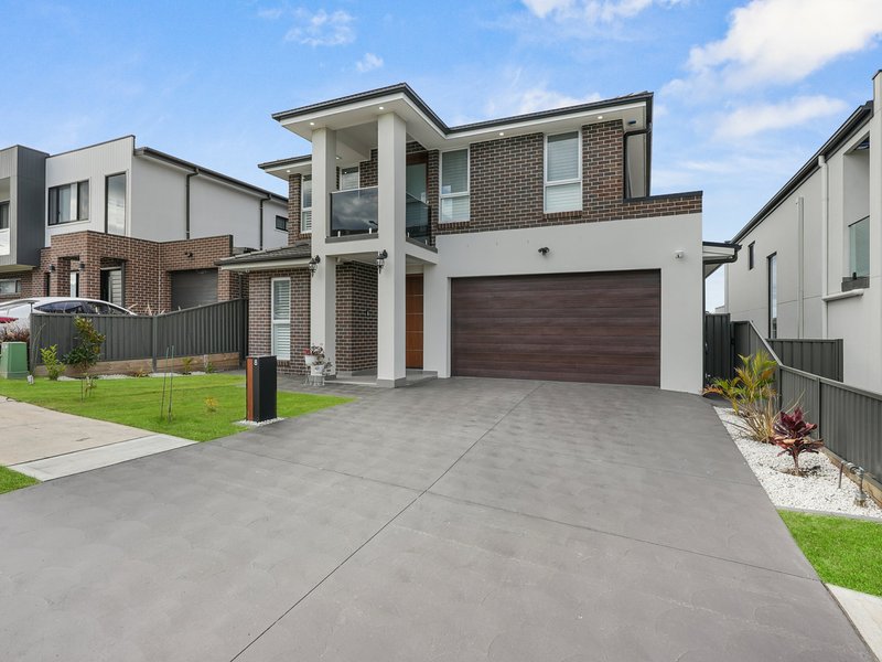 8 Chinnoks Avenue, Campbelltown NSW 2560