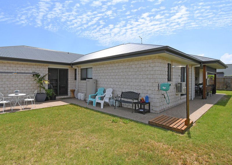 Photo - 8 Chloe Court, Urangan QLD 4655 - Image 23