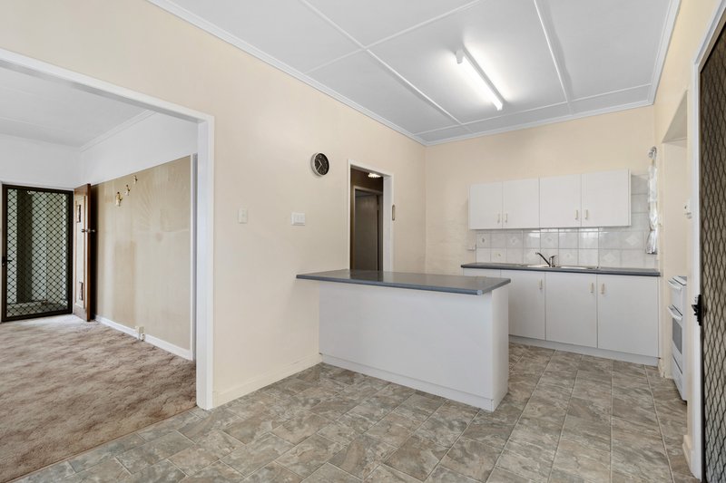 Photo - 8 Christensen Crescent, Maryborough QLD 4650 - Image 6