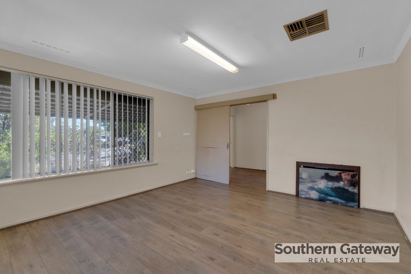 Photo - 8 Christmas Avenue, Orelia WA 6167 - Image 11