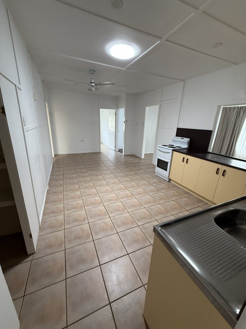 Photo - 8 Christsen Street, Bundaberg North QLD 4670 - Image 6