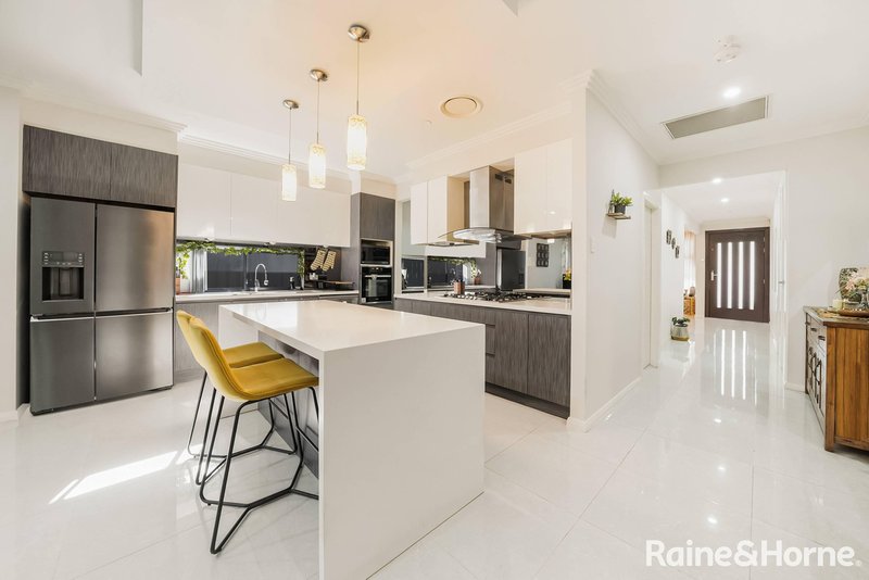 Photo - 8 Churcher Street, Catherine Field NSW 2557 - Image 3