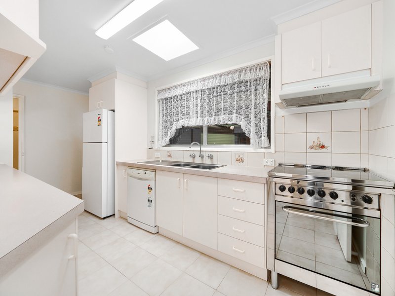 Photo - 8 Churchill Court, Noble Park North VIC 3174 - Image 2