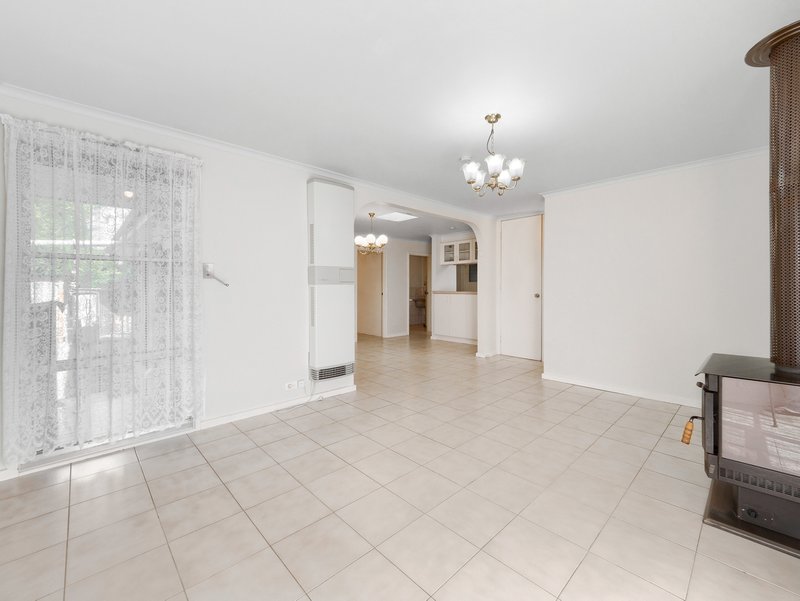 Photo - 8 Churchill Court, Noble Park North VIC 3174 - Image 10