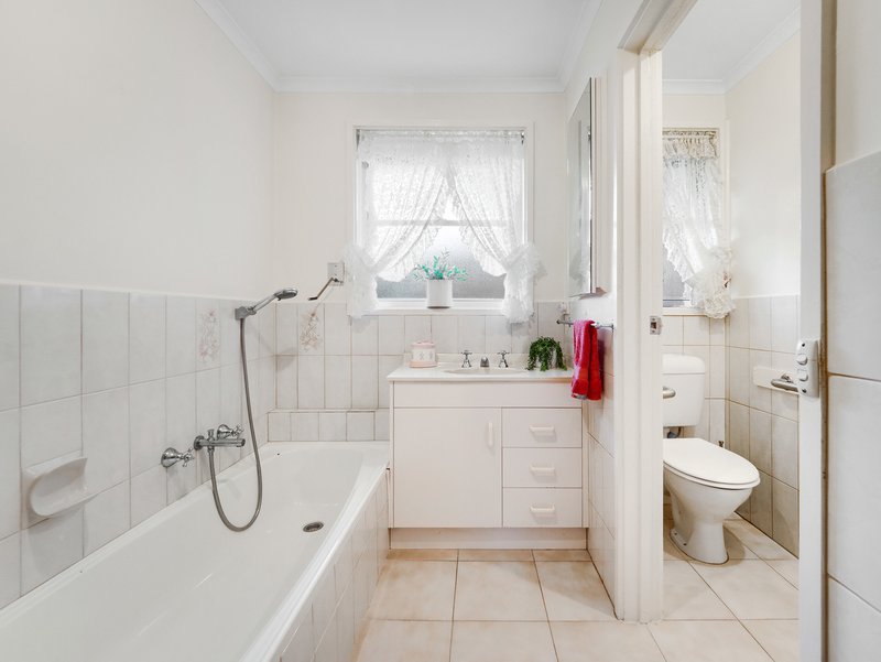 Photo - 8 Churchill Court, Noble Park North VIC 3174 - Image 13