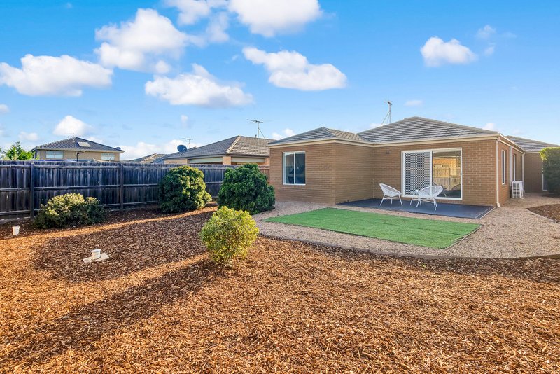 Photo - 8 Claire Way, Tarneit VIC 3029 - Image 11