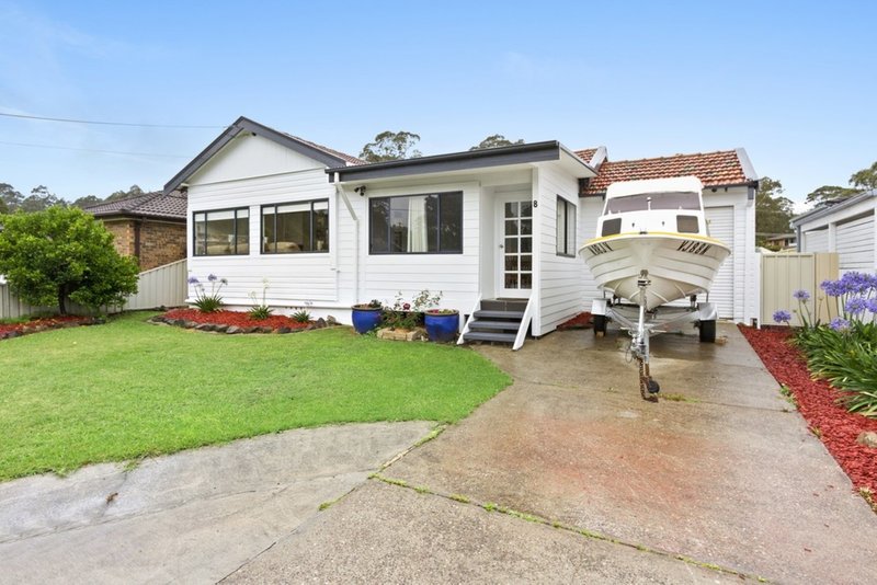 8 Clare Crescent, Batehaven NSW 2536