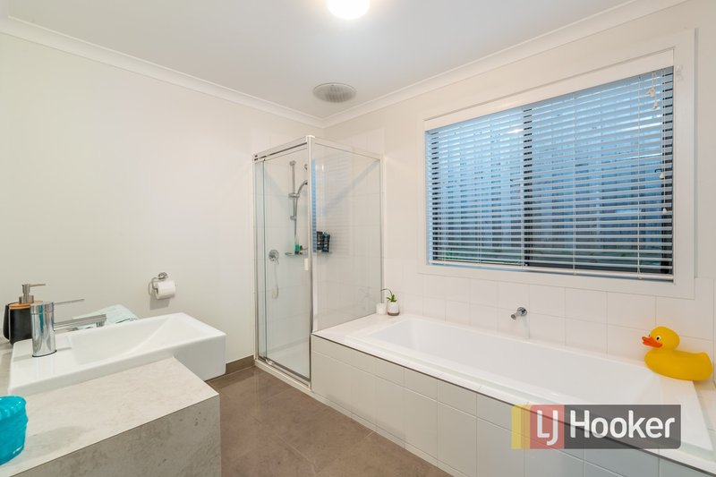 Photo - 8 Clarendon Street, Pakenham VIC 3810 - Image 13