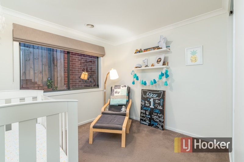 Photo - 8 Clarendon Street, Pakenham VIC 3810 - Image 14