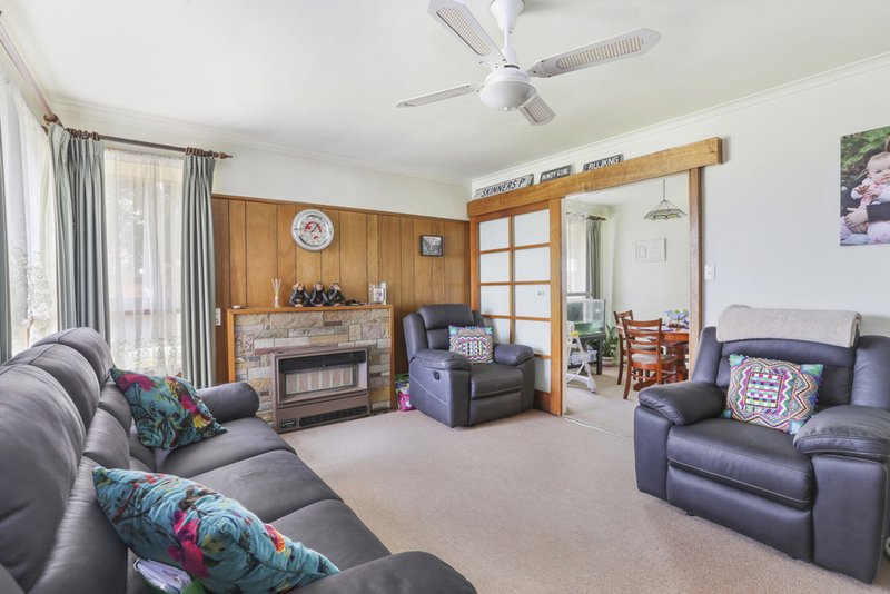 Photo - 8 Clavus Road, Corio VIC 3214 - Image 3