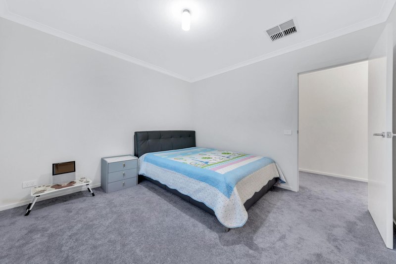 Photo - 8 Clear Drive, Tarneit VIC 3029 - Image 18