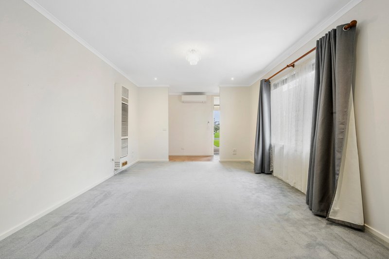 Photo - 8 Clover Street, Lara VIC 3212 - Image 6