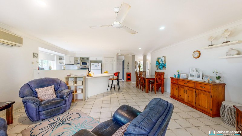 Photo - 8 Club Court, Tewantin QLD 4565 - Image 5