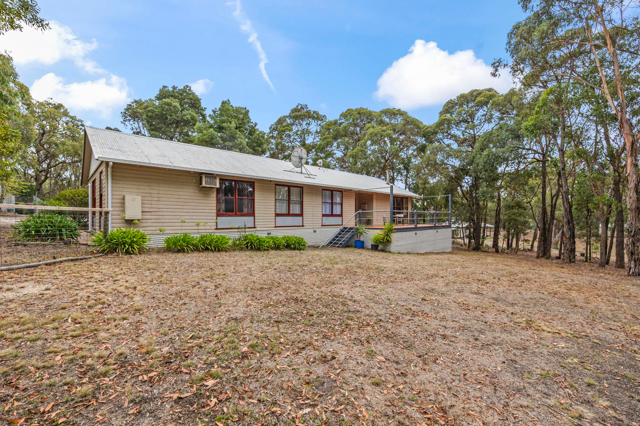 4-bedroom house at 8 Cochrane Drive, Snake Valley, VIC 3351, Pyrenees, Victoria