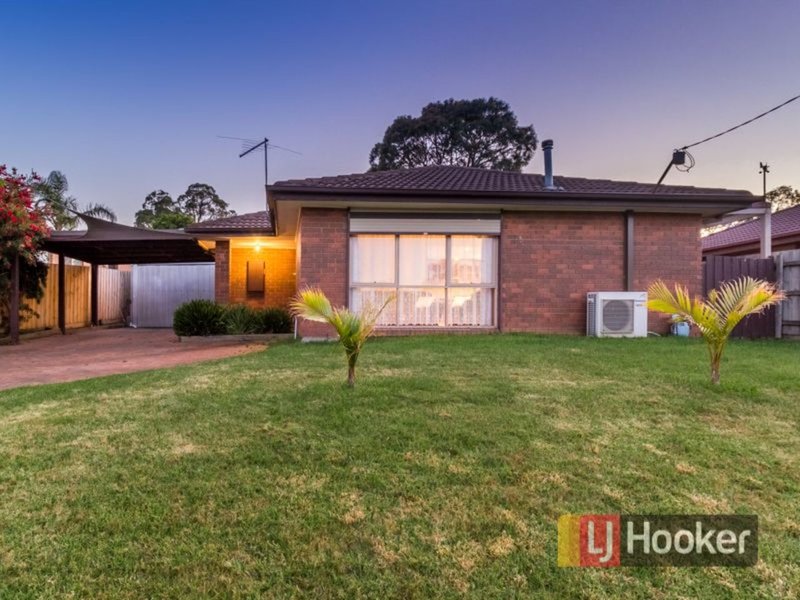 8 Cody Avenue, Hampton Park VIC 3976