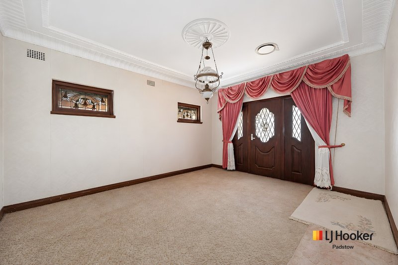 Photo - 8 Colin Avenue, Riverwood NSW 2210 - Image 7