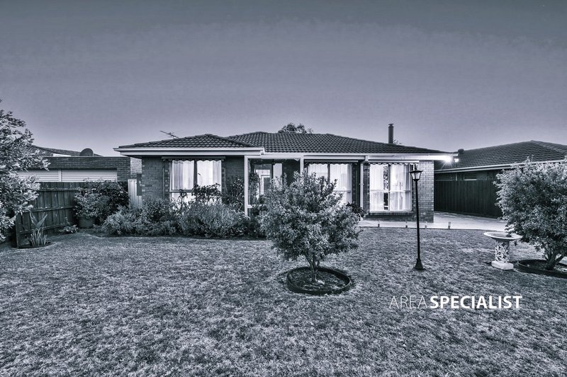 8 College Crescent, Keysborough VIC 3173