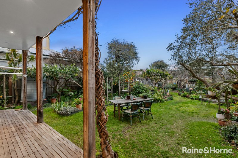 Photo - 8 Collingwood Road, Newport VIC 3015 - Image 5