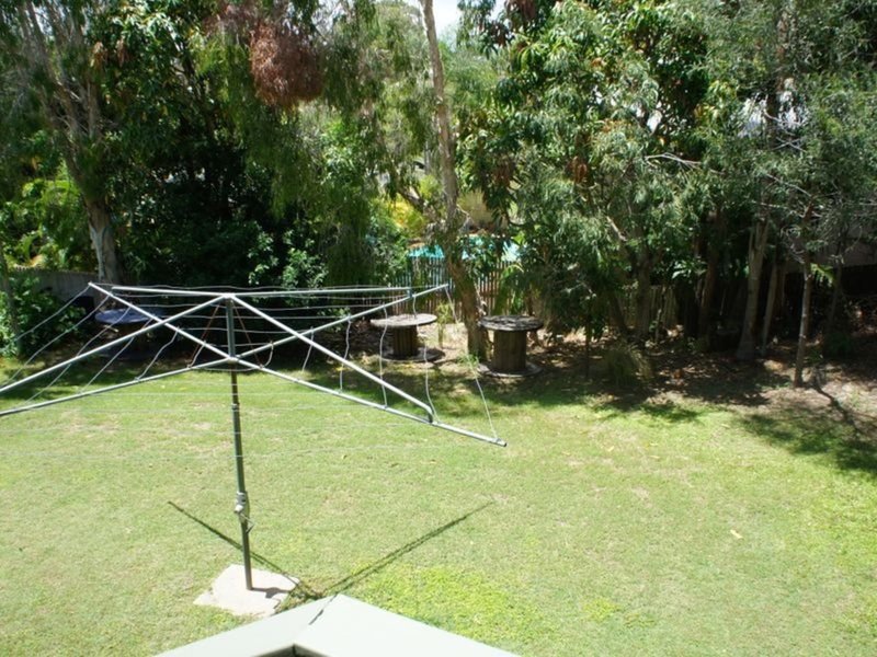 Photo - 8 Columbia Avenue, Clinton QLD 4680 - Image 20