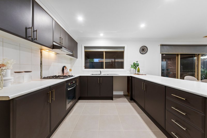 Photo - 8 Como Chase, Pakenham VIC 3810 - Image 3